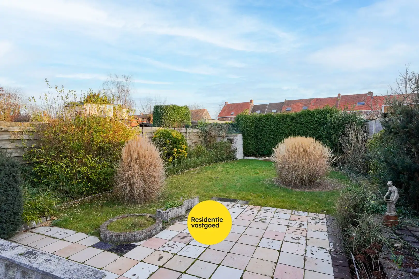 Ruime woning met zuidgerichte tuin te Sint-Michiels foto 2