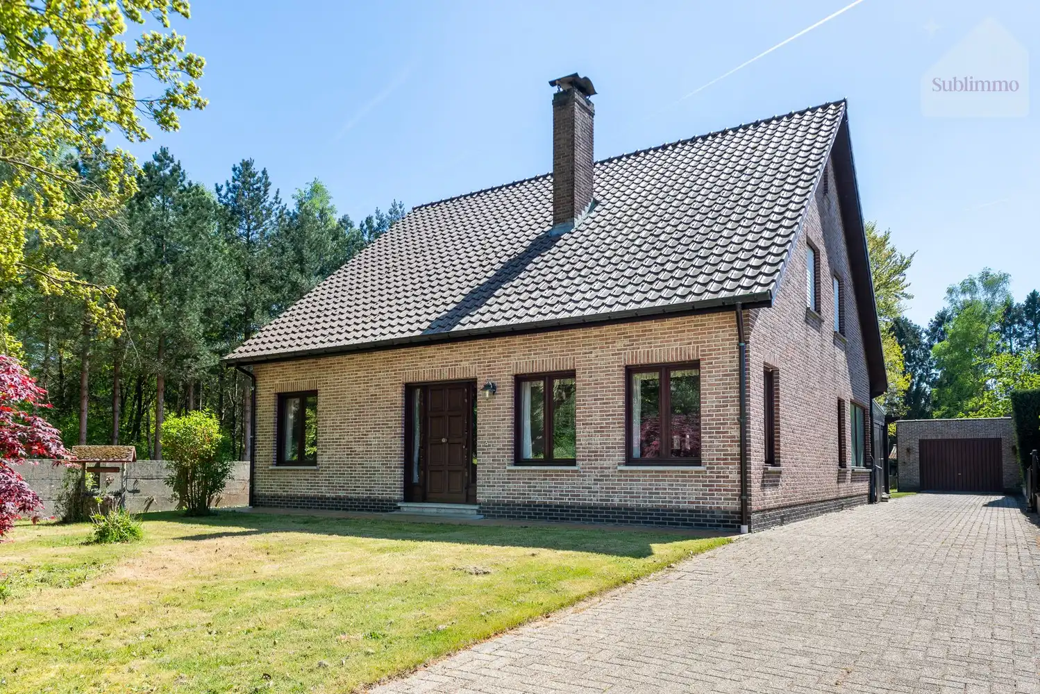 Karaktervolle gezinswoning met indrukwekkende veranda | Bosrand | 5 slpk | Renovatiepotentieel foto 16