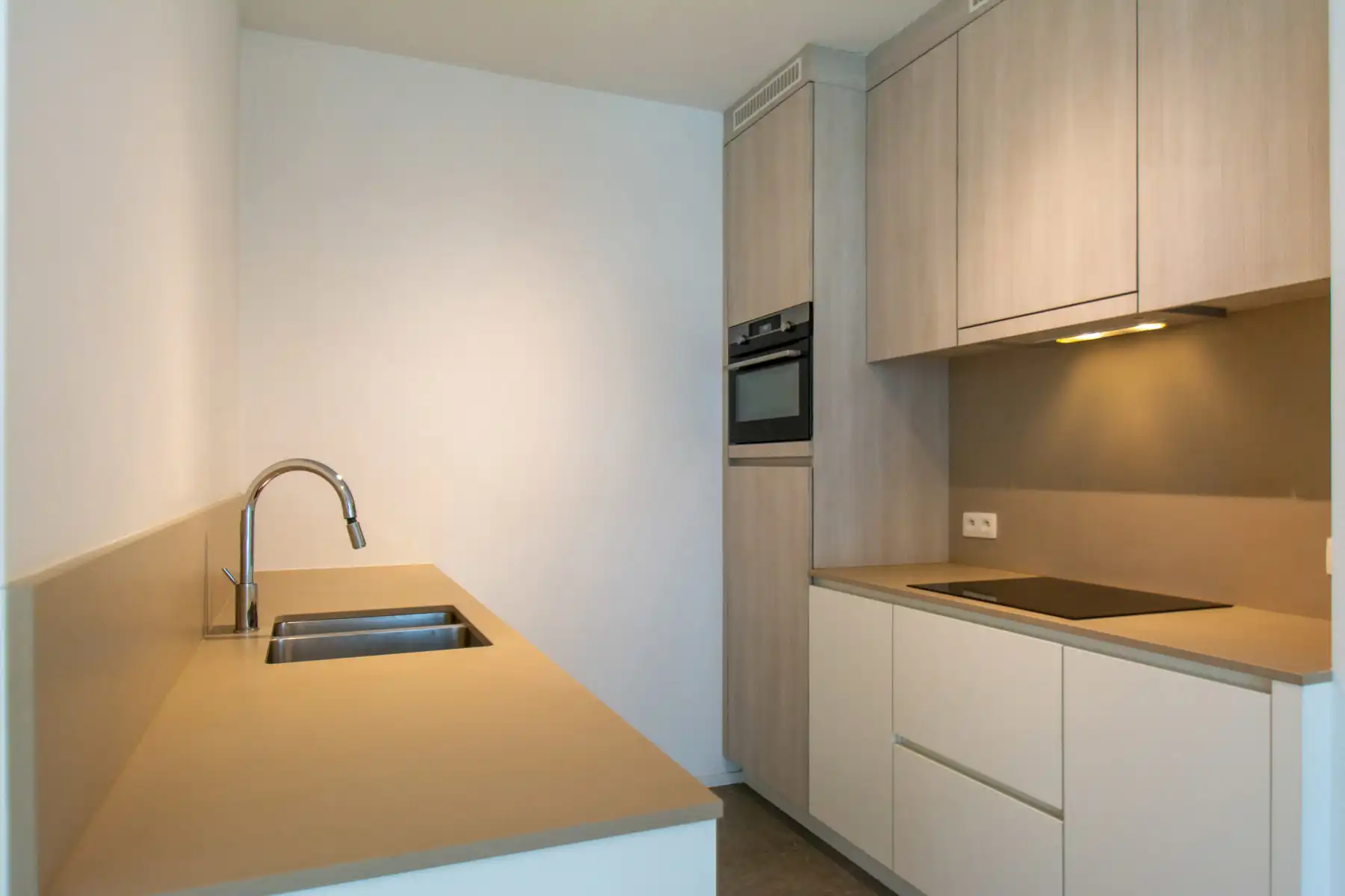 Twee-slaapkamerappartement met riant terras foto 12