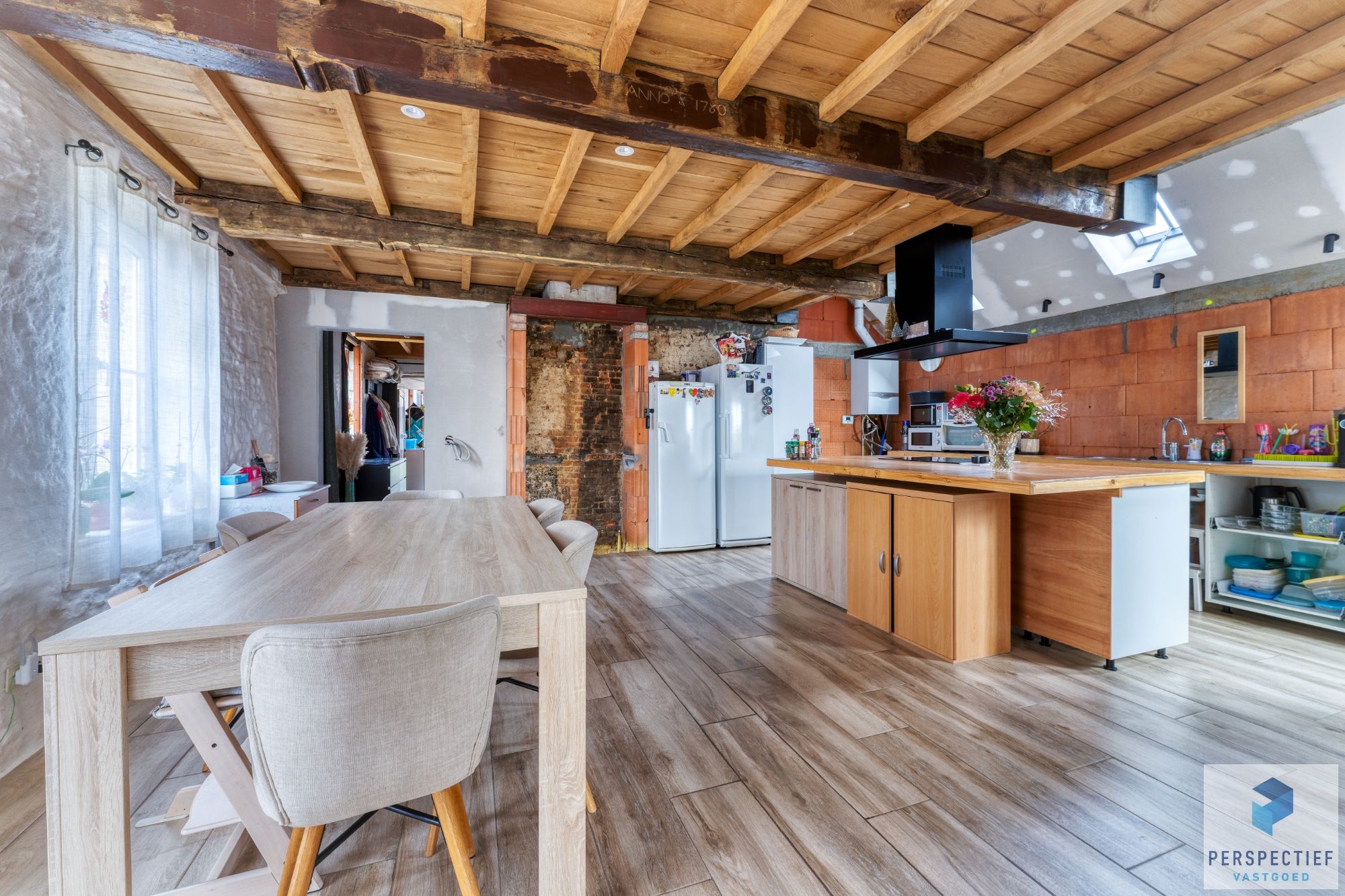 VERDER AF TE WERKEN WONING met PRAKTIJKRUIMTE,  4 SLPKS en TUIN foto 10