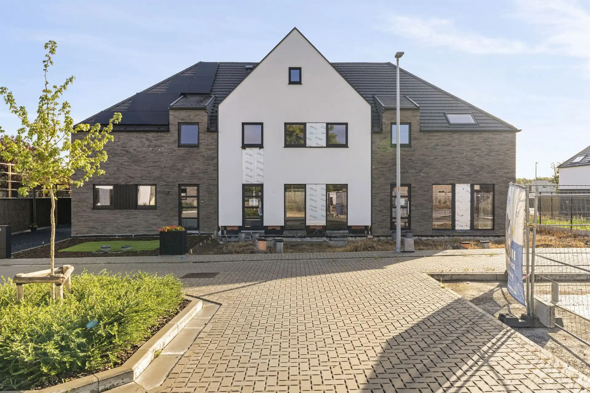 Kwalitatieve nieuwbouwwoning met tuin, carport en 3 slaapkamers. foto 24