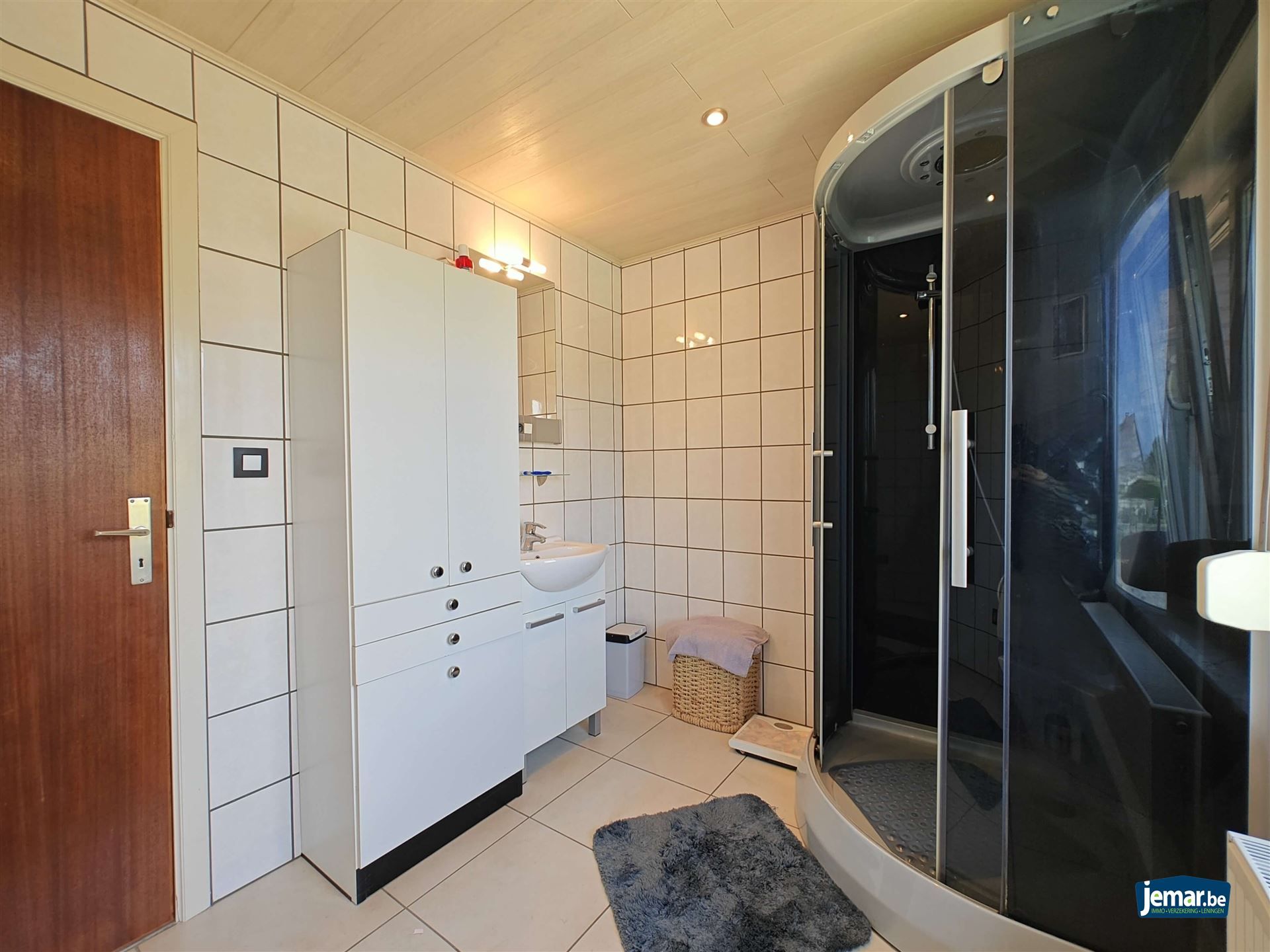 Instapklare woning met 3 slaapkamers in het hartje van Meeswijk  foto 19