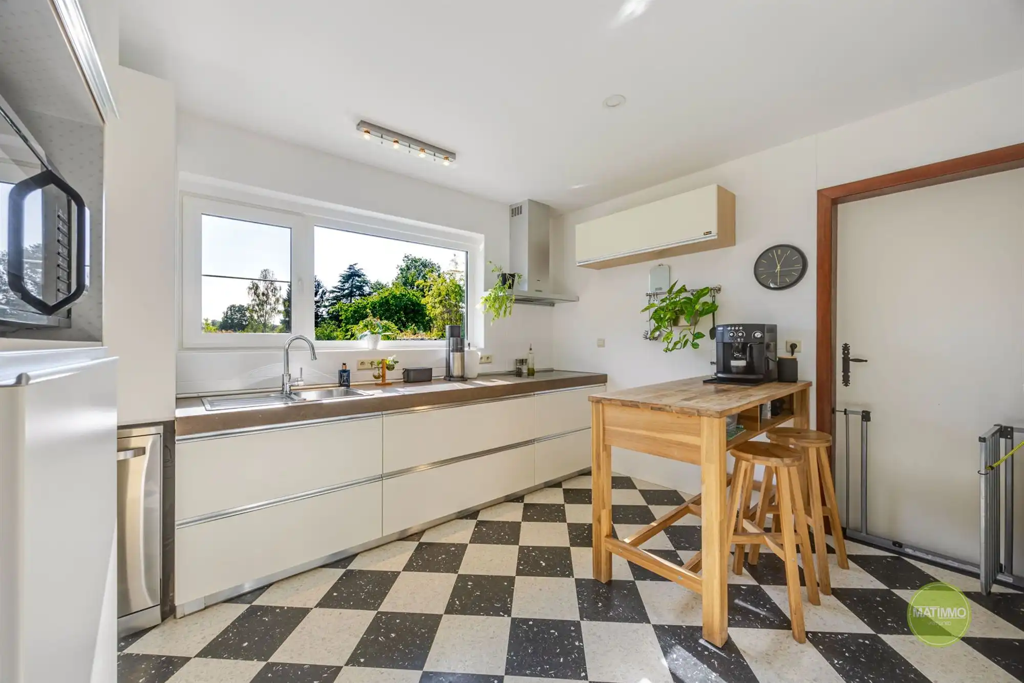 Vrijstaande woning met 4 slaapkamers te Mol  foto 7