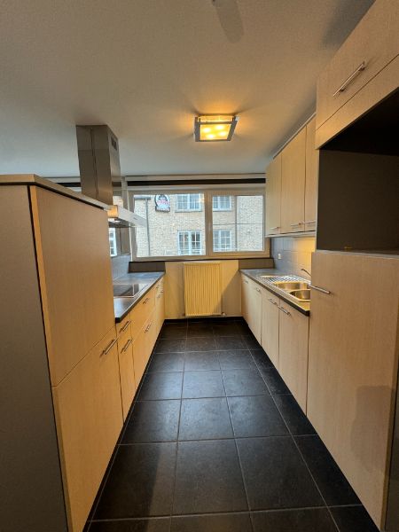IN OPTIE! Instapklaar 2 slpk appartement nabij centrum Geel. foto 7