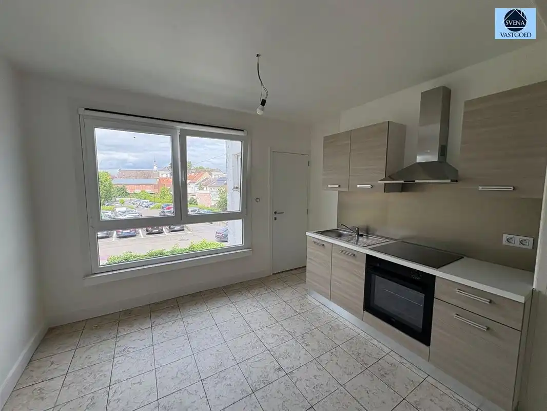 ZEER LEUKE GERENOVEERDE WONING MET 4 KAMERS foto 4
