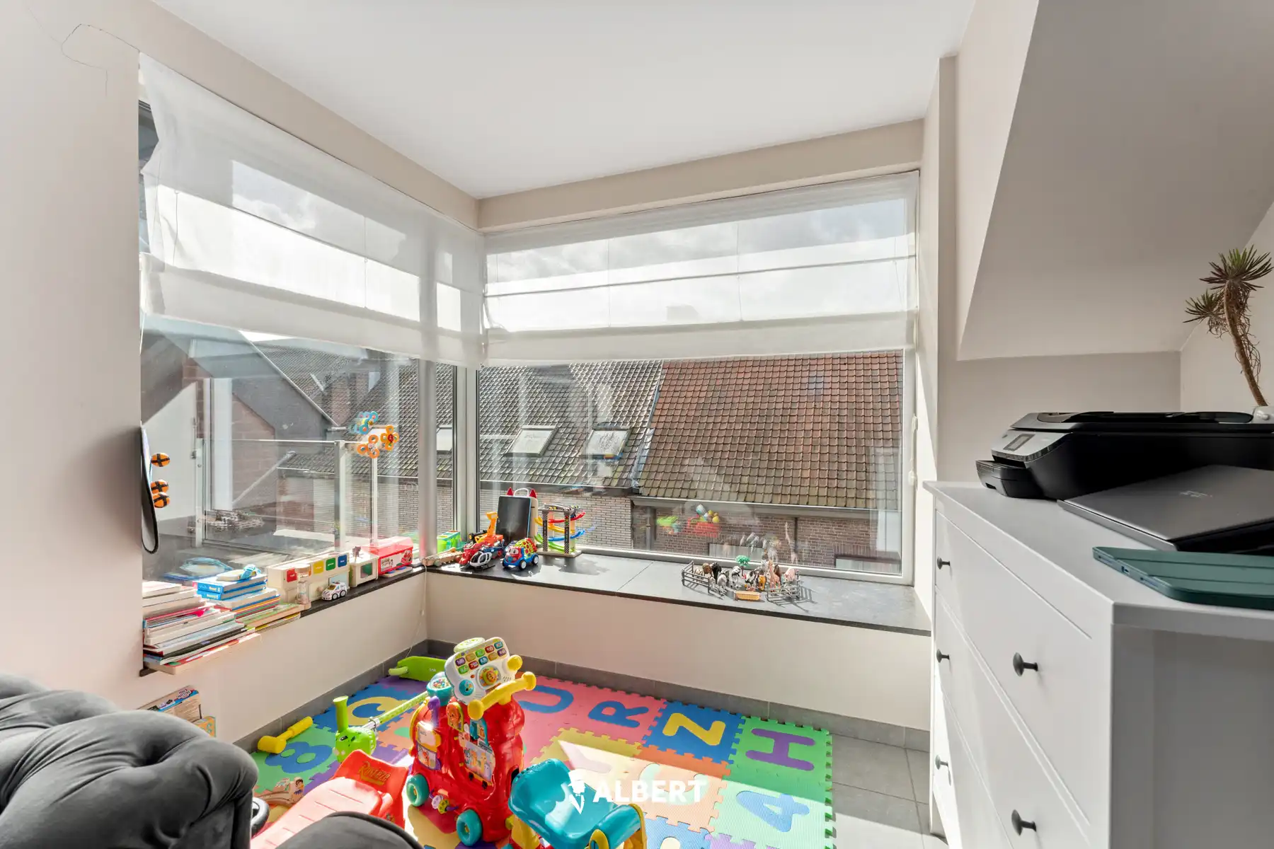 Instapklaar duplexappartement op centrale ligging in Izegem foto 6