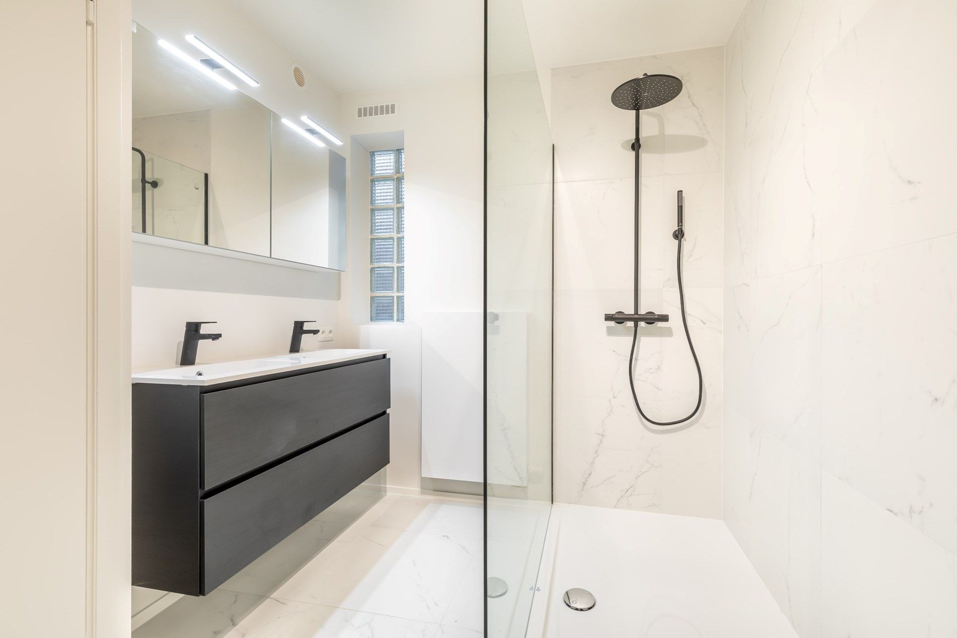 Prachtig 2-slaapkamer appartement in hartje Leuven foto 4