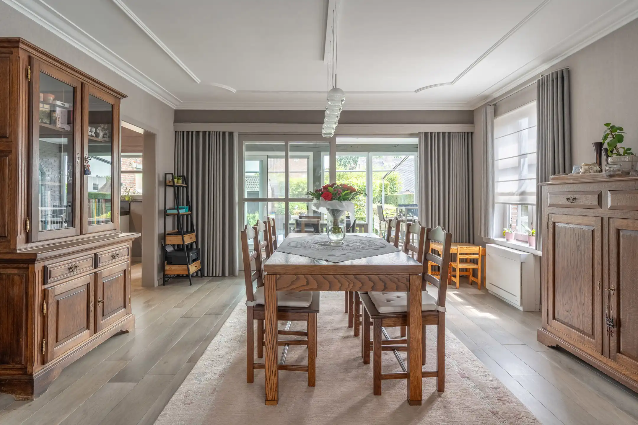 Zeer gunstig gelegen energiezuinige woning met 3 ruime slaapkamers op 564 m² foto 8