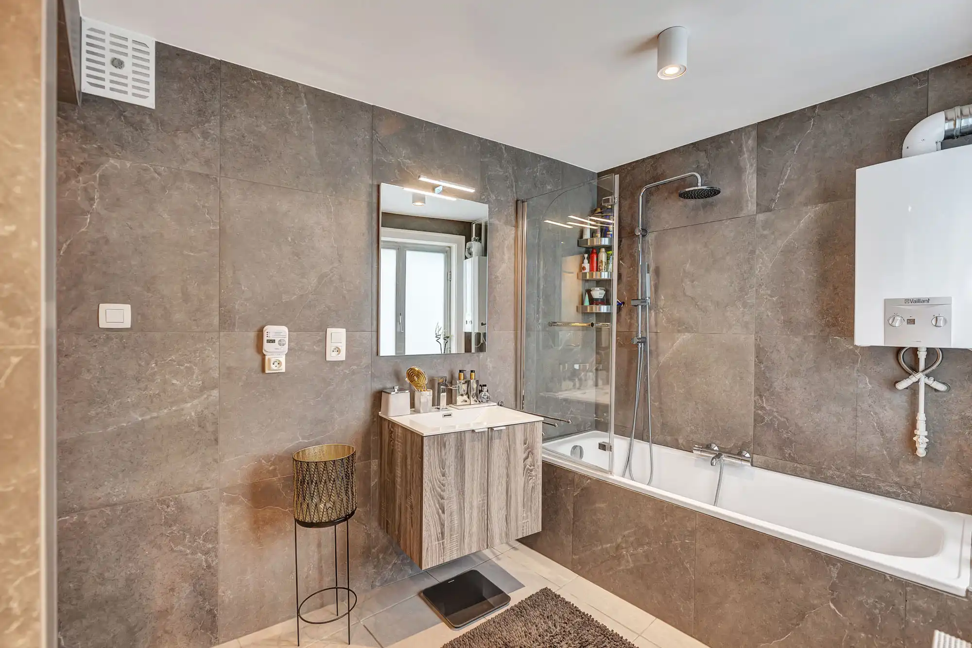 Instapklare starterswoning met 2 slaapkamers foto 8