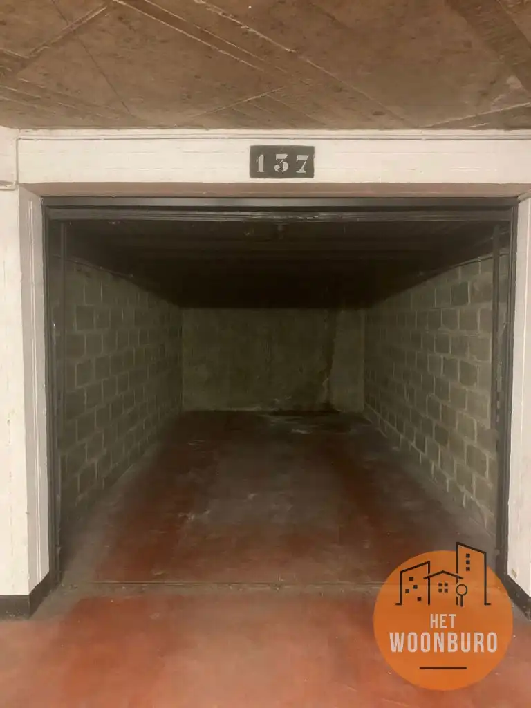 Appartement 6e verdieping met garage foto 16