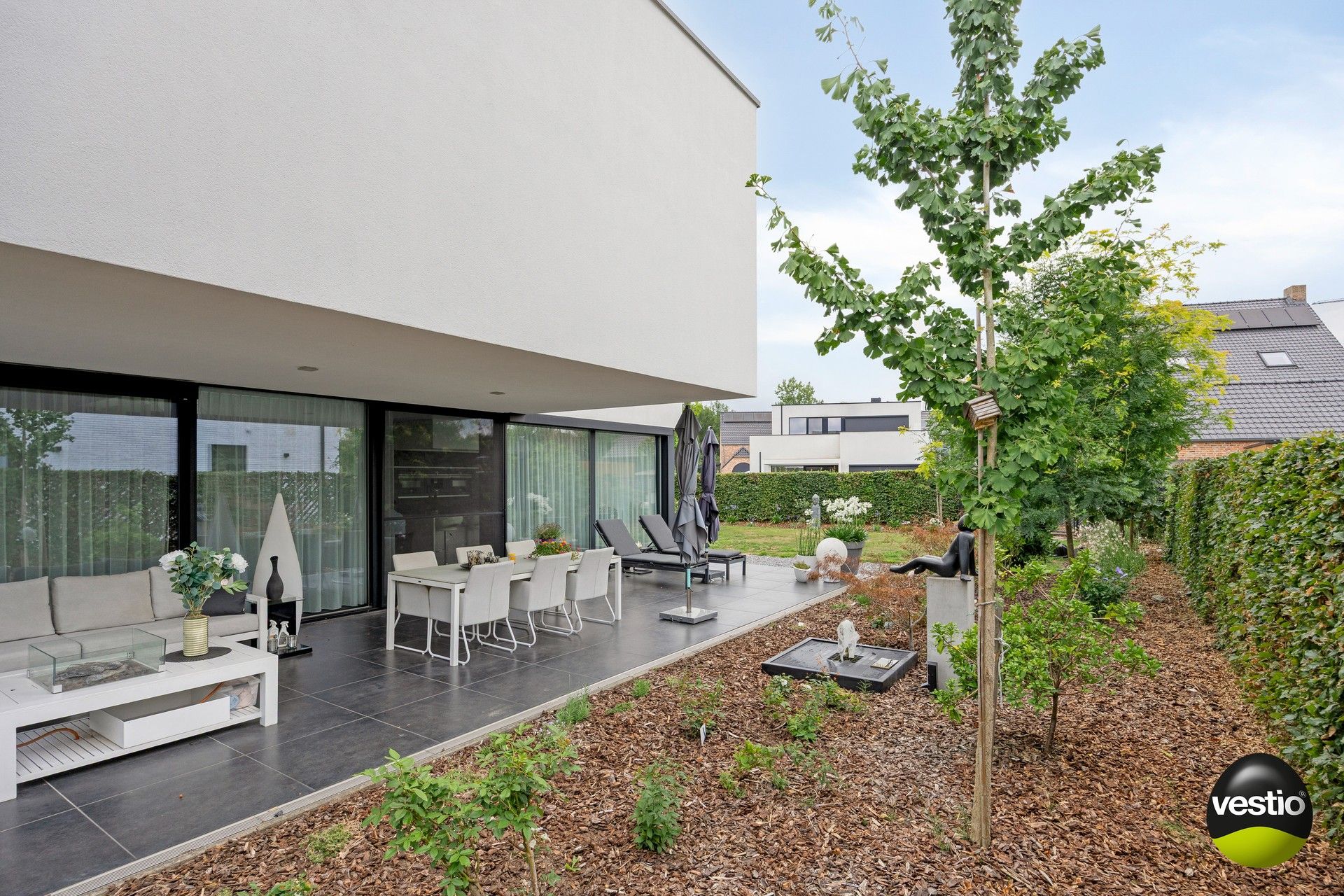 MODERNE VILLA – TOPAFWERKING IN RUSTIGE WIJK foto 32