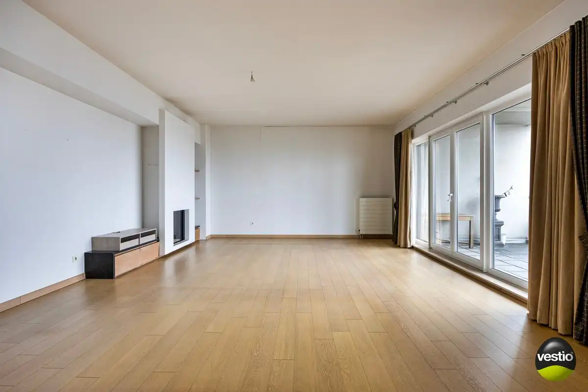 Riant appartement met panoramisch uitzicht, 2 slaapkamers en uitzonderlijk groot terras. foto 5