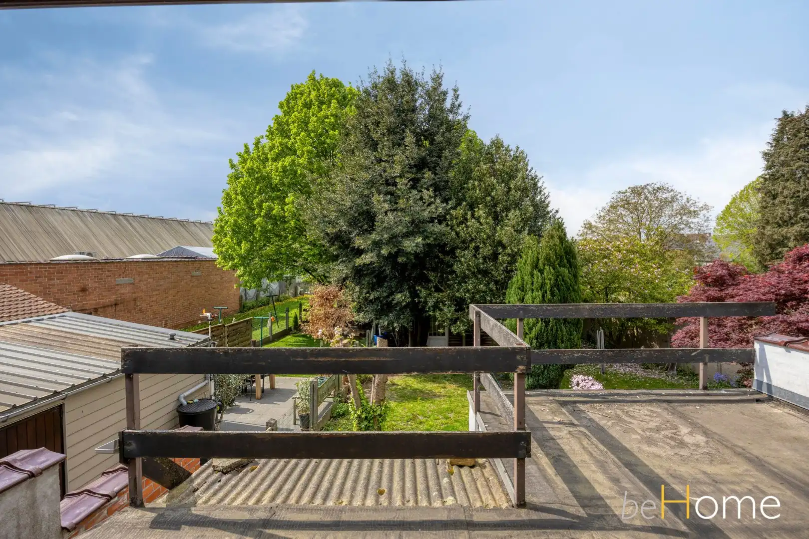 TE KOOP - Ruime 2-gevelwoning met praktijkruimte en uitzonderlijk potentieel in het hart van Merchtem foto 24