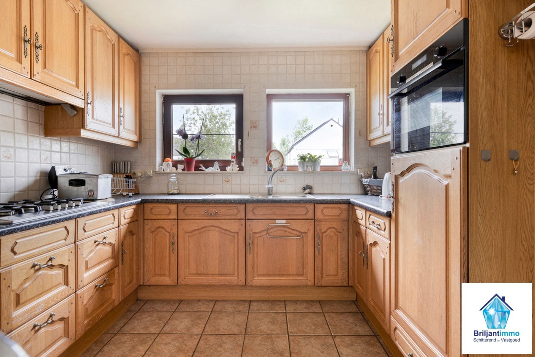 Wonen met comfort: airco, jacuzzi, rolluiken & meer foto 8