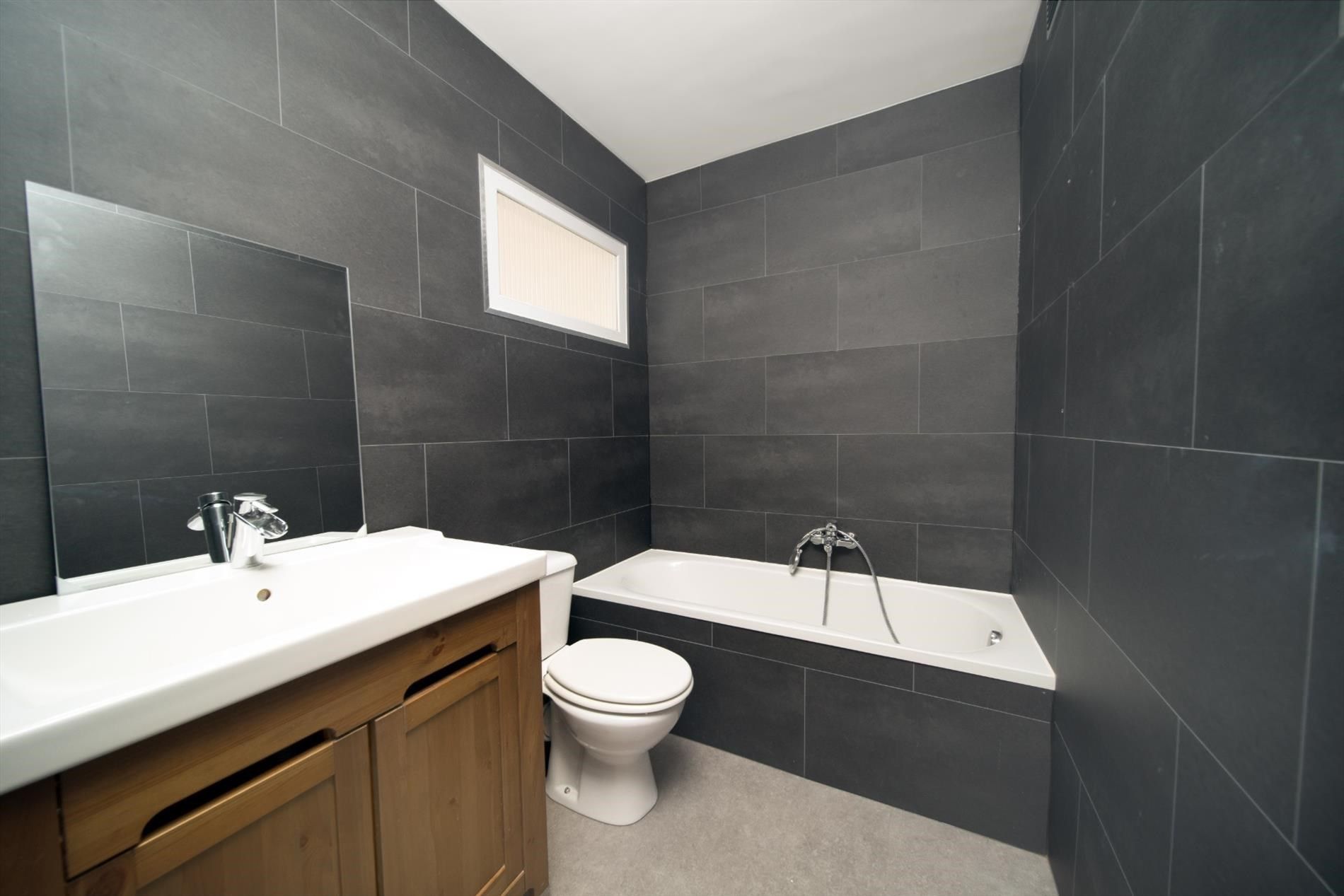 Appartement aan de Coupure met zicht op het water en de drie torens foto 6