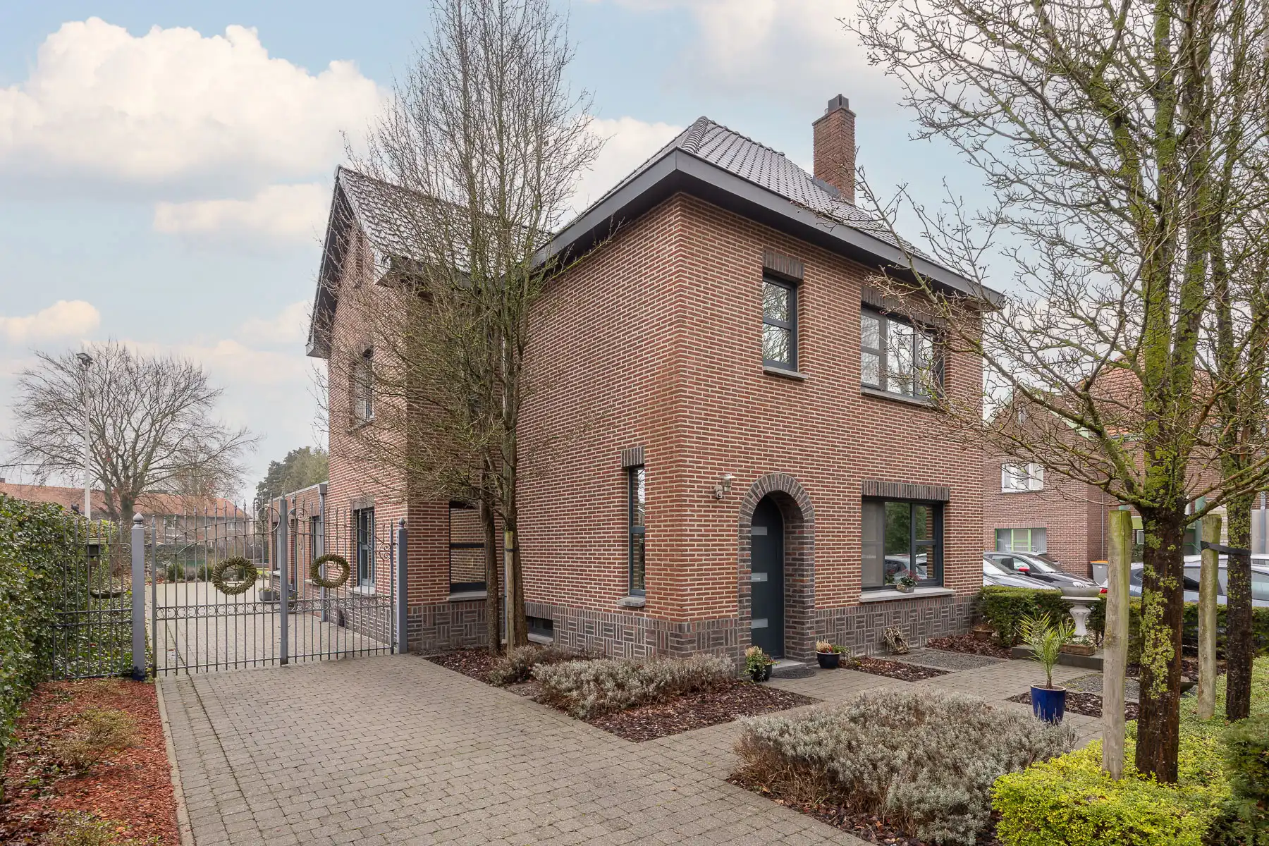 Huis te koop foto {{pictureIndex}}