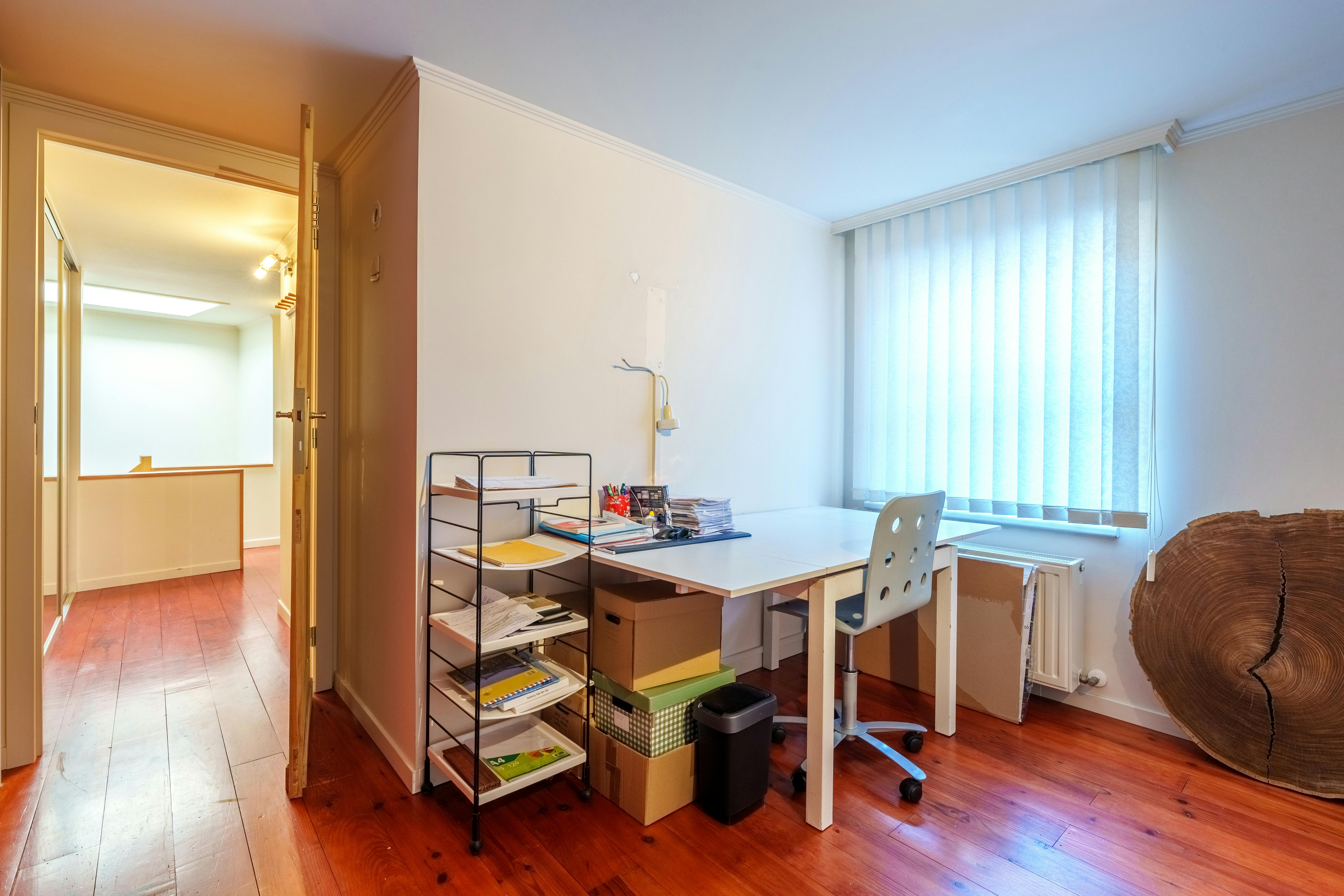 Uniek herenhuis in hartje Ieper met 8 slaapkamers en 7 badkamers  foto 22