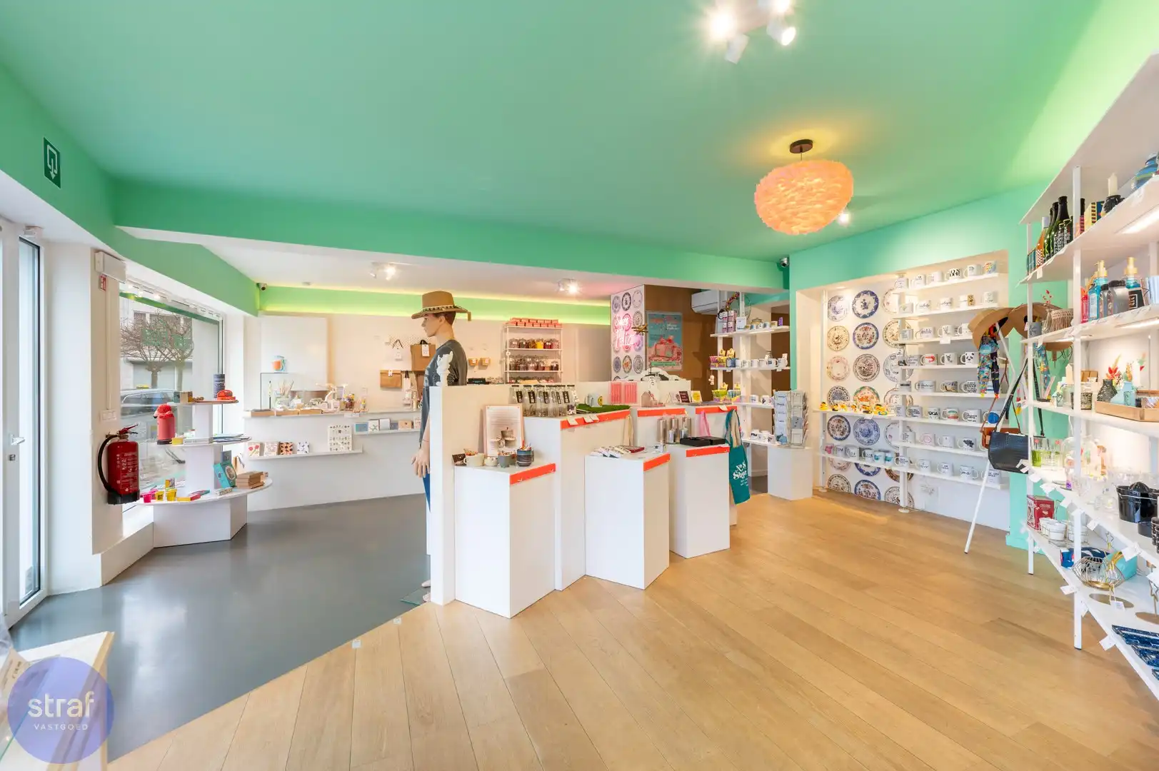 Handelspand te koop op Linkeroever foto 2