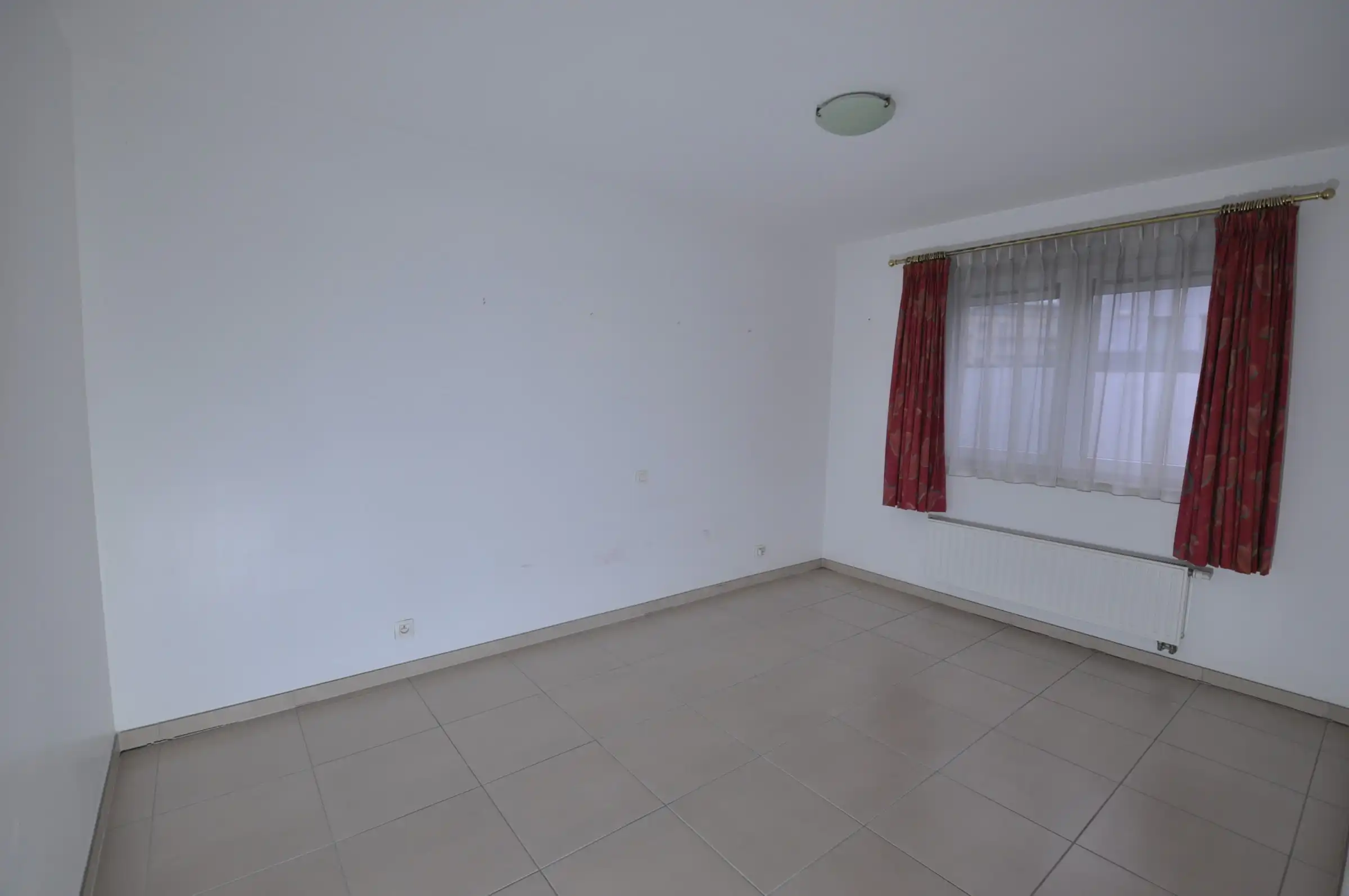 Instapklaar recent appartement met terras op een  centrale ligging foto 15