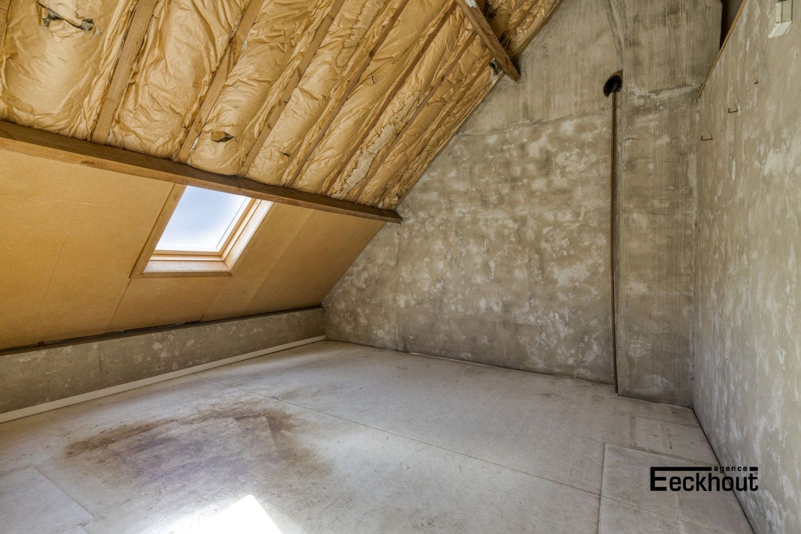 Ruime woning met zonnige koer op enkele passen van het strand! foto 19