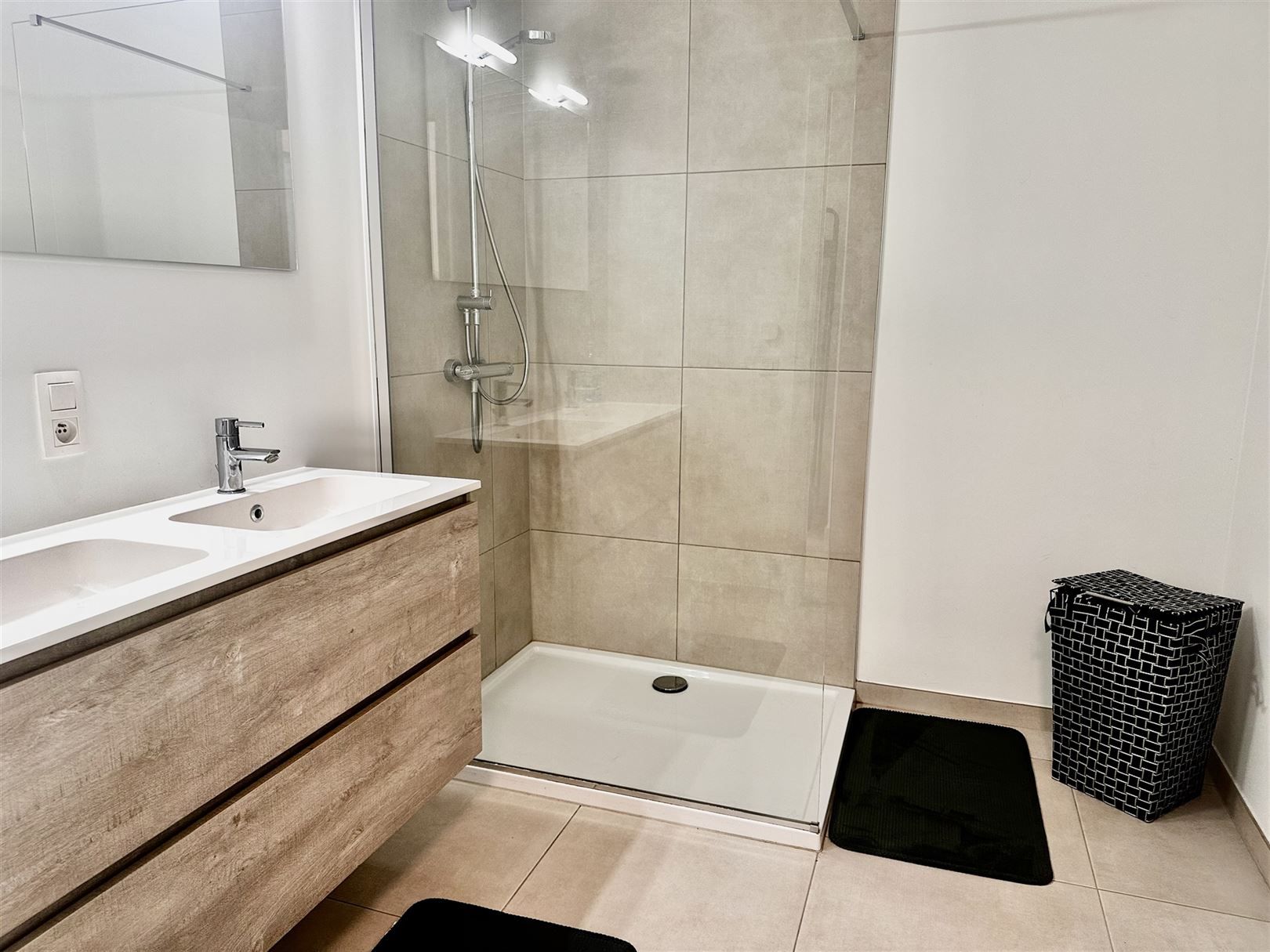 Gelijkvloers nieuwbouw appartement te huur  foto 6