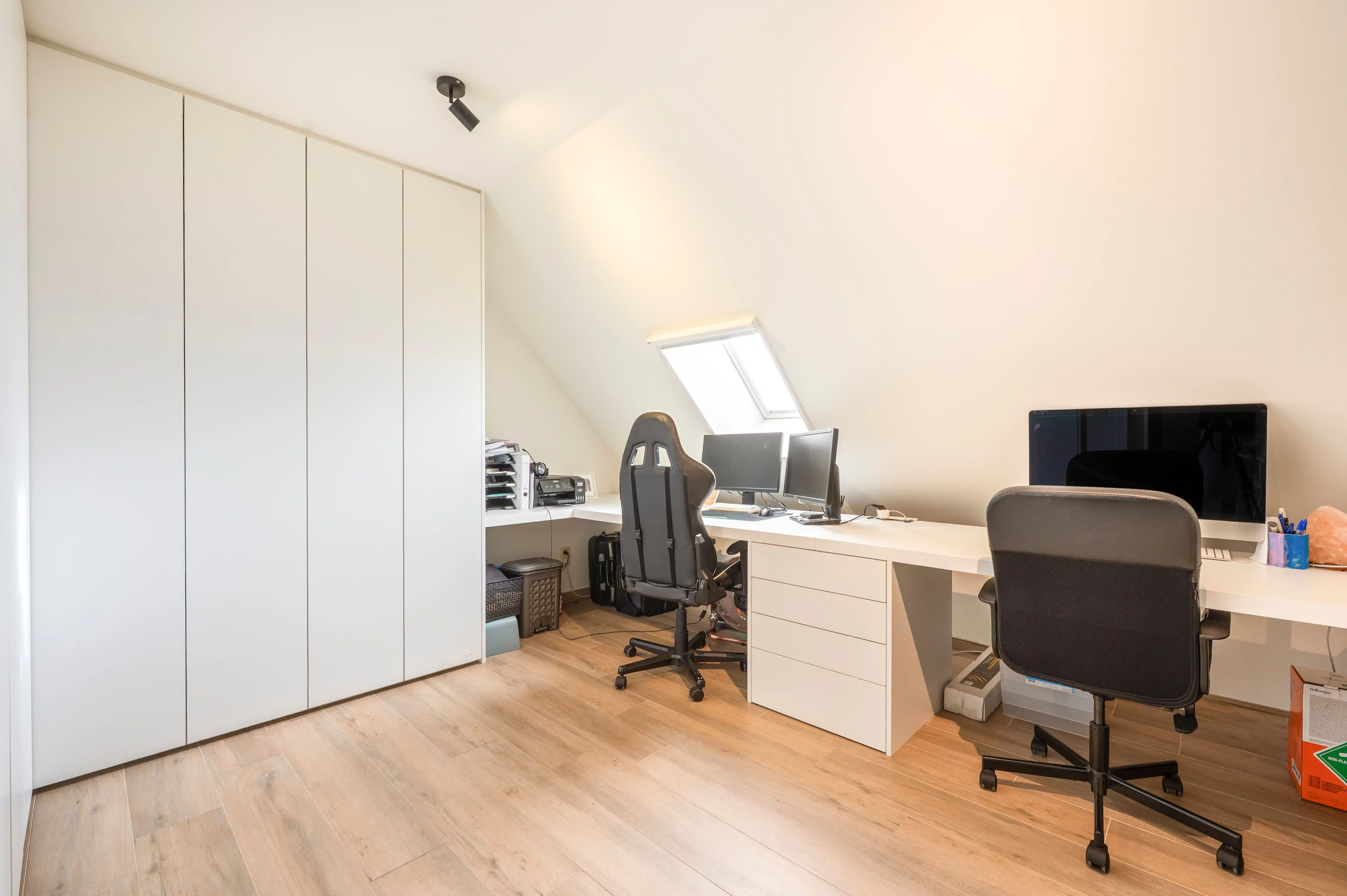 Moderne gezinswoning met gezellige stadstuin op de Lage Kaart te Brasschaat! foto 20