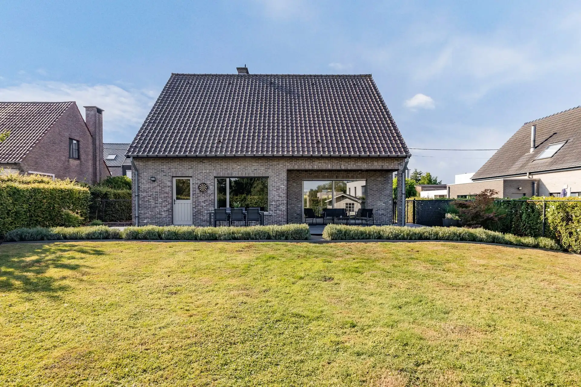 Gerenoveerde vrijstaande woning in rustige straat te Erpe  foto 17