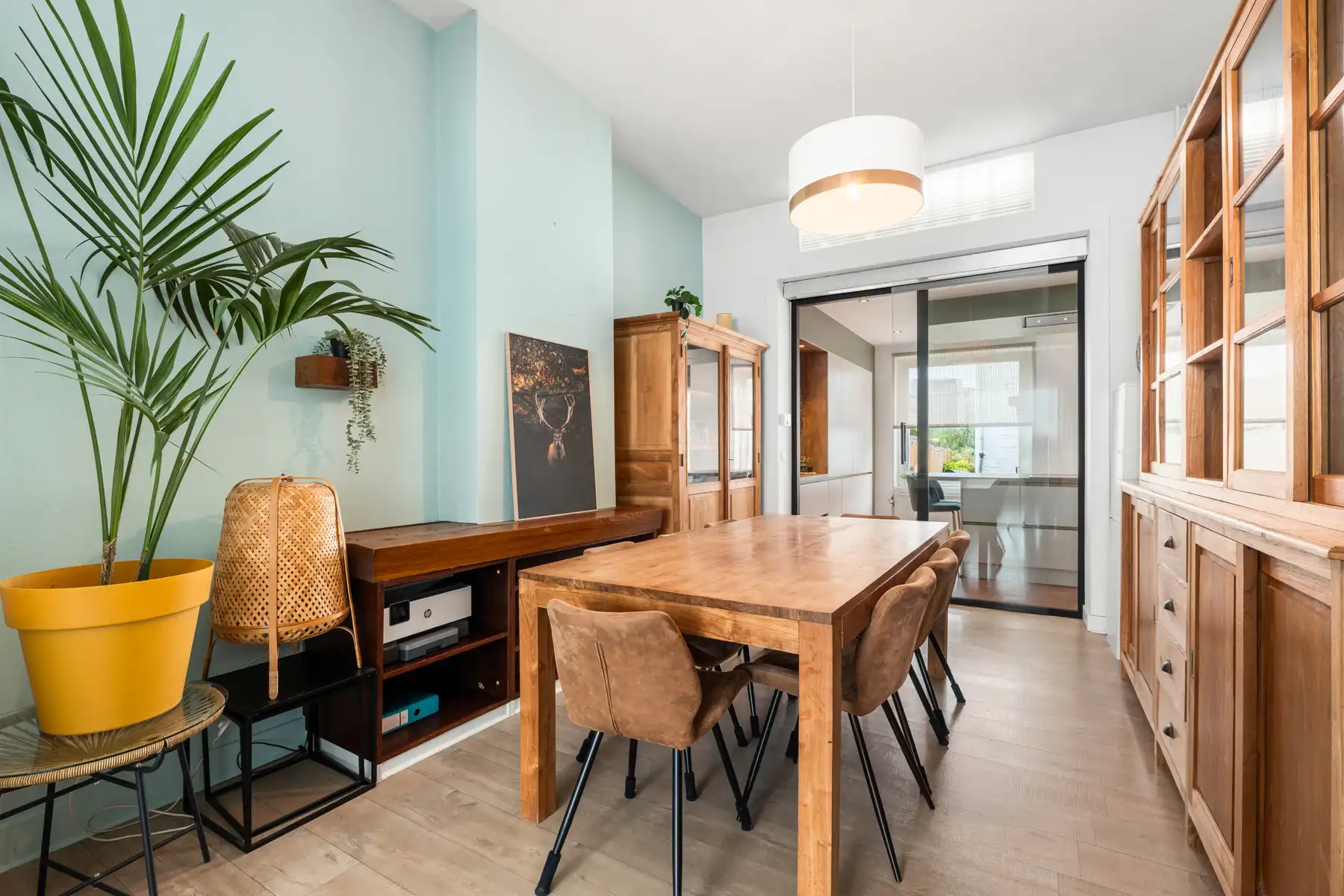Instapklare gezinswoning met 5 slaapkamers en tuin foto 5