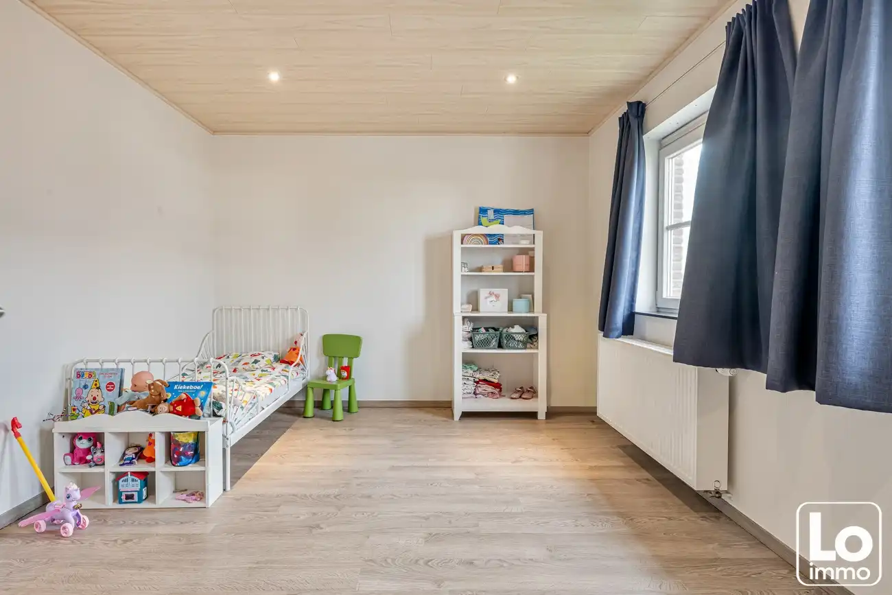 Instap klare ruime open woning met inpandige garage en een zuid georiënteerde tuin op een toplocatie nabij het centrum van Lochristi! foto 22