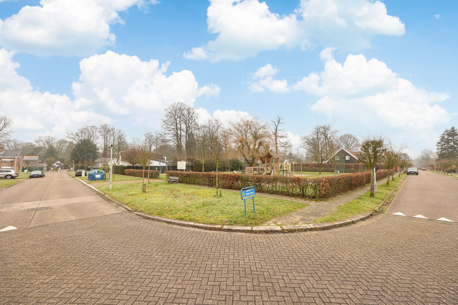 Praktisch ingedeelde H.O.B. met 3 slpk en garage foto 22