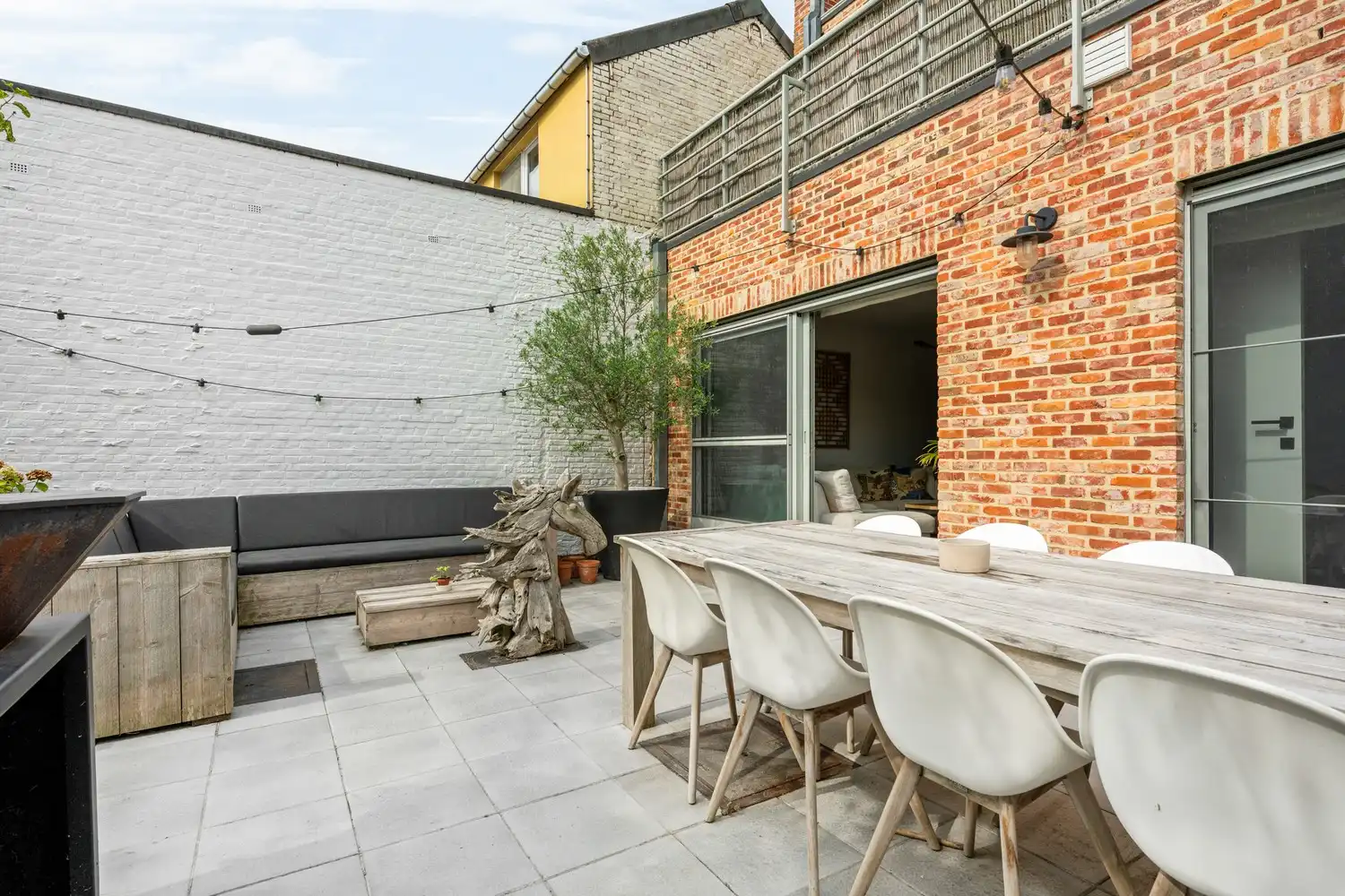 Gelijkvloers energiezuinig app. met 2 slpkrs, terras en royale tuin foto 22