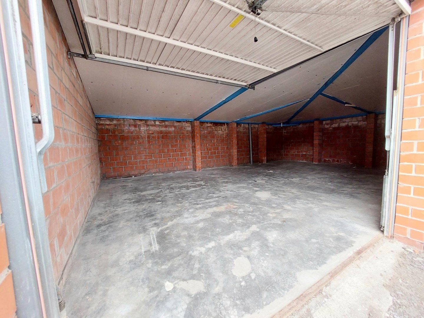GARAGEBOX MAGAZIJN foto 2