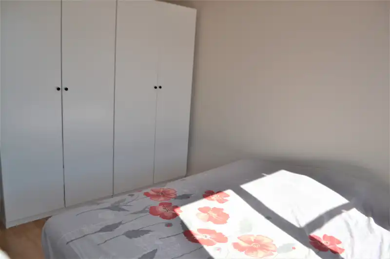 2 slaapkamer appartement met garage! foto 10