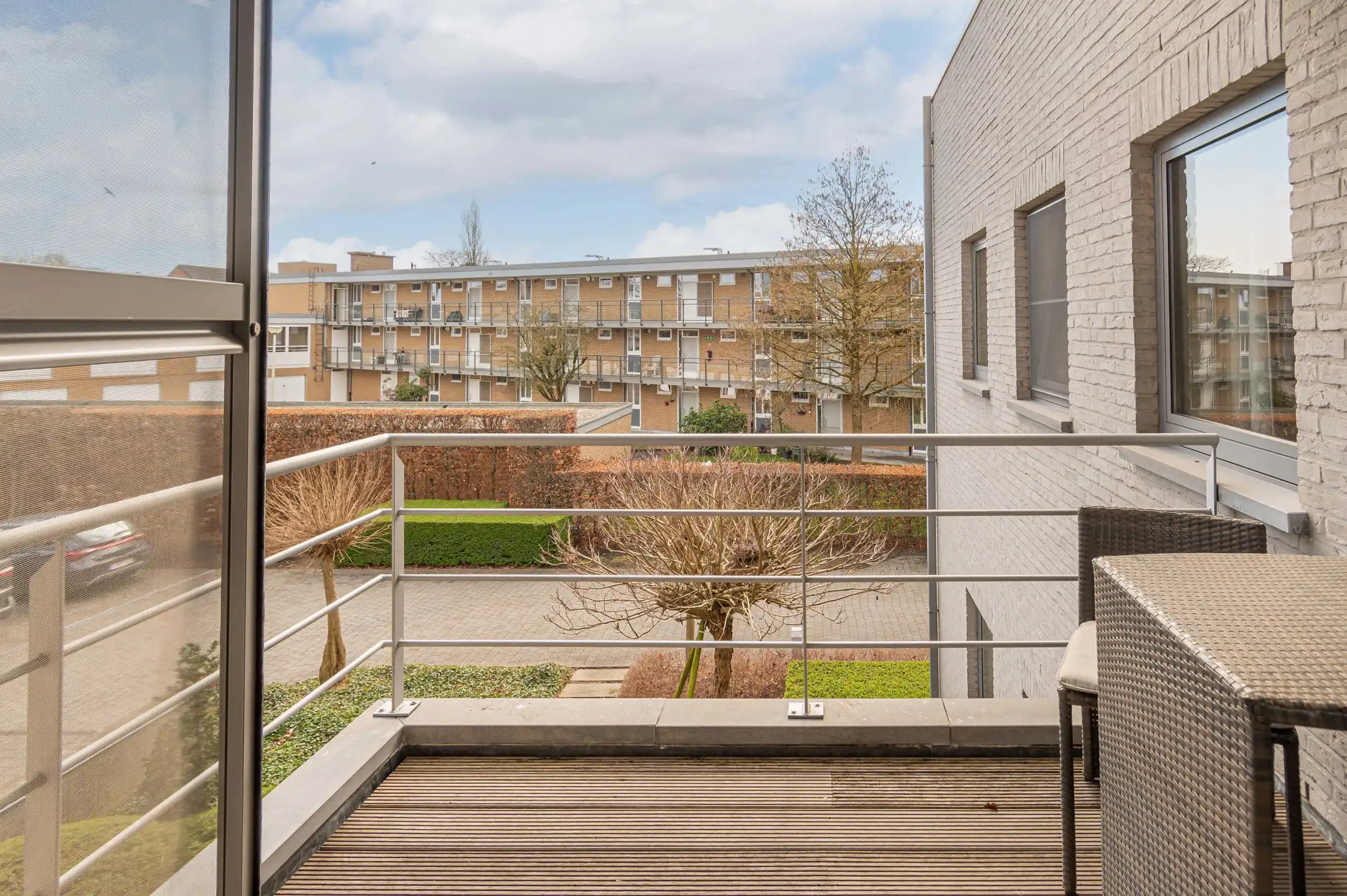 Ruim en instapklaar appartement met 2 terrassen en garage foto 19