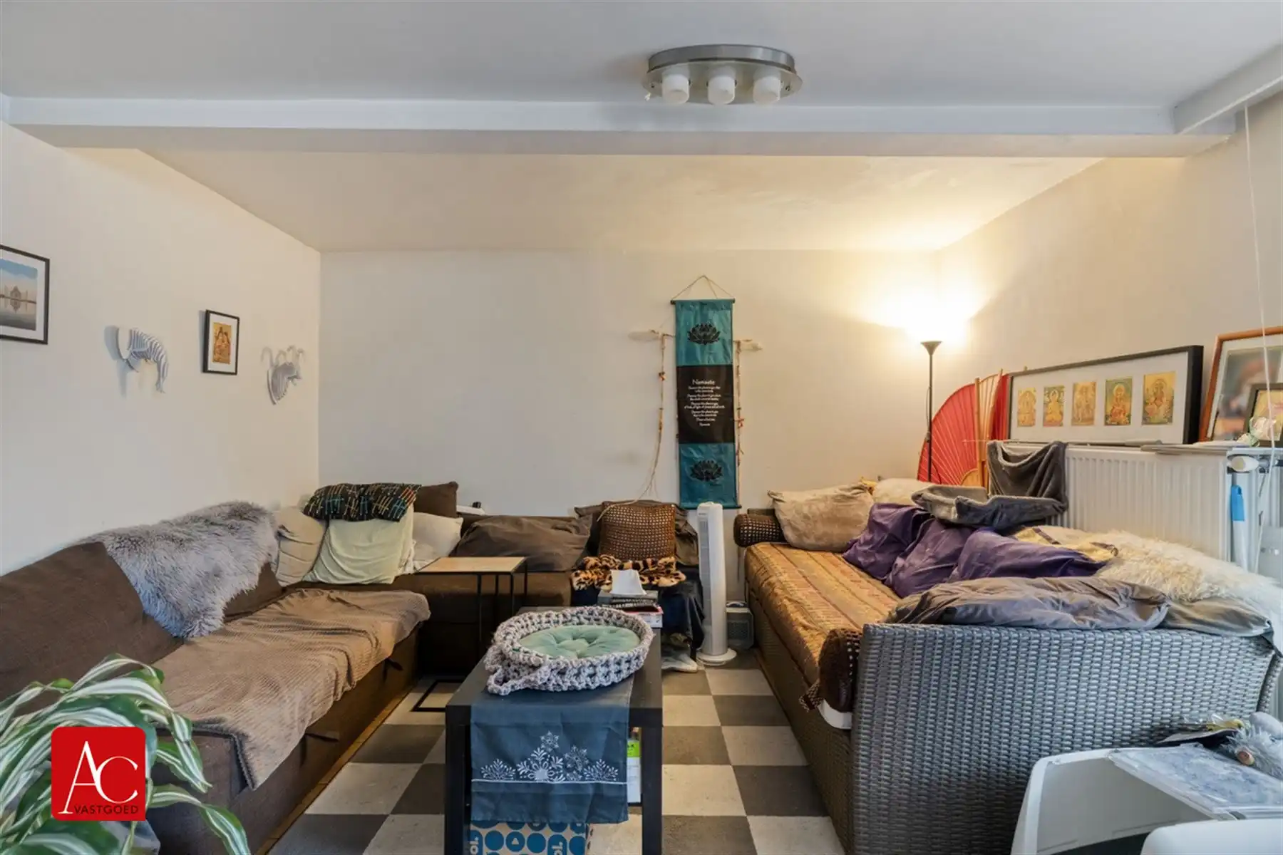 Appartementsgebouw bestaande uit 3 eenheden foto 23