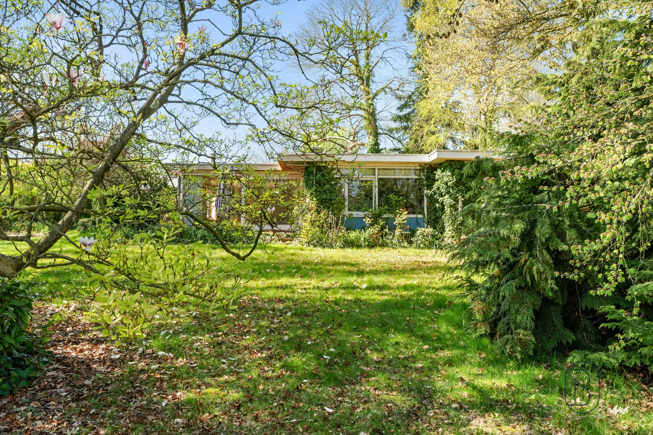 Topgelegen in de Rodenburg: te renoveren/af te breken villa foto 31