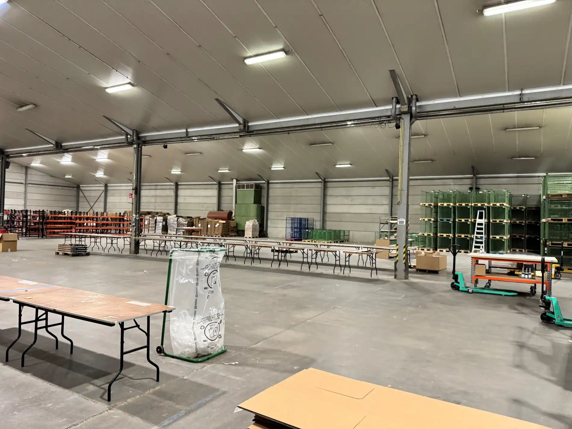 Loods met burelen te huur te Koekelare  foto 20