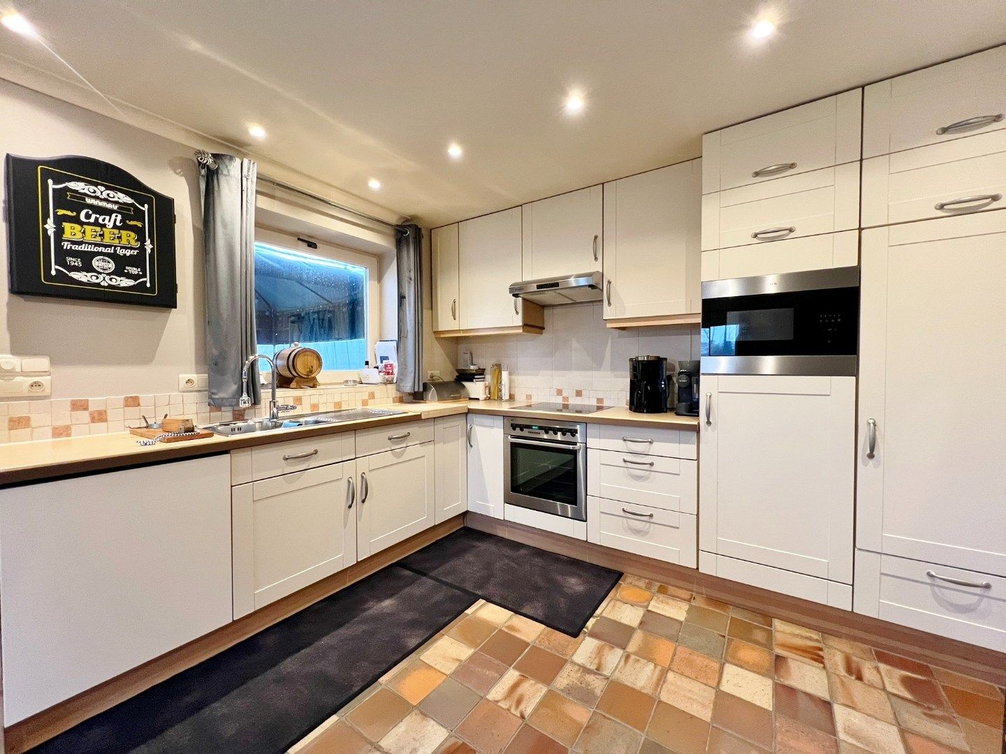 Charmante woning met zonnige tuin, prachtig zicht over de velden en garage  foto 7