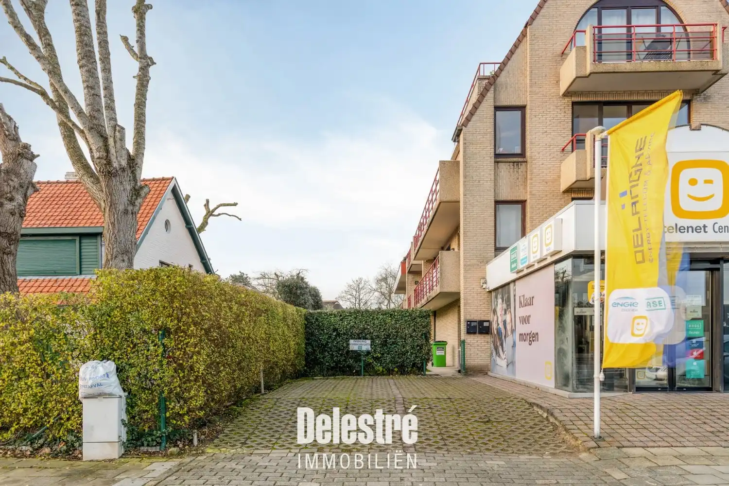 Commerciële topligging met woonst (vakantieappartement) op de Albert I Laan – Residentie Mirhras foto 2