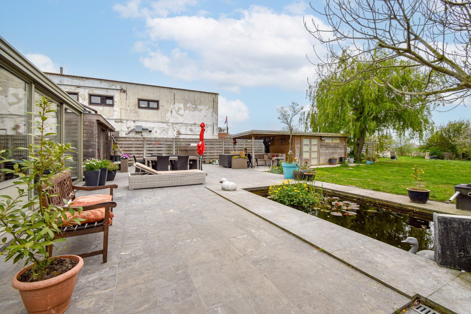 Instapklare woning met 5 slaapkamers en mogelijkheid achterliggende landbouwgrond foto 9