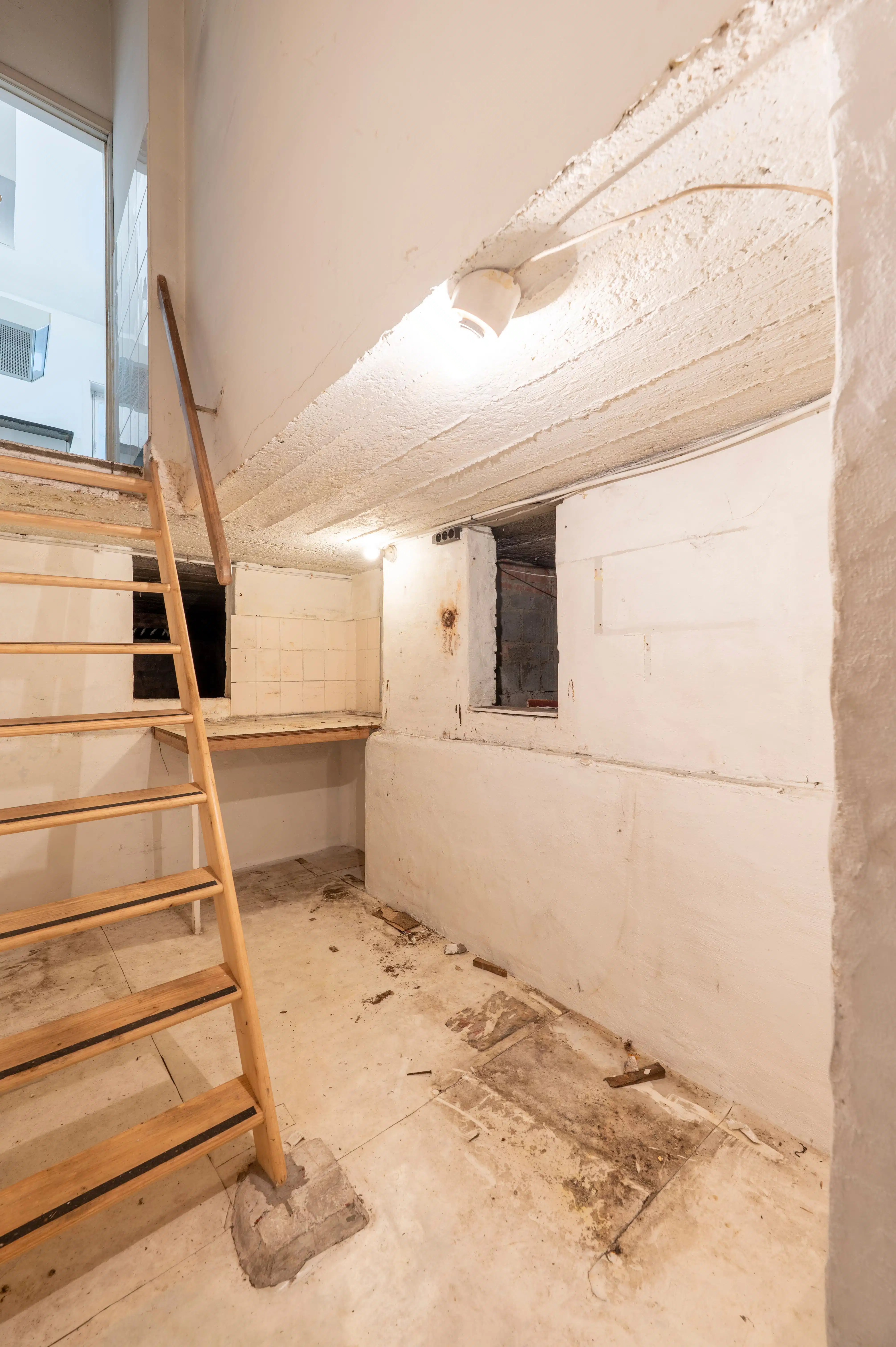 Halfopen bebouwing met veel potentieel, zonnige tuin en garage in Kapellen! foto 20