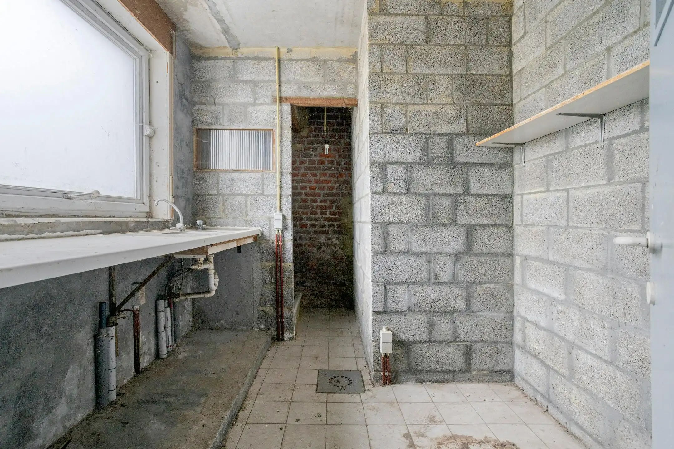 Ruime te renoveren gezinswoning op 588 m² te koop te Heule! foto 23