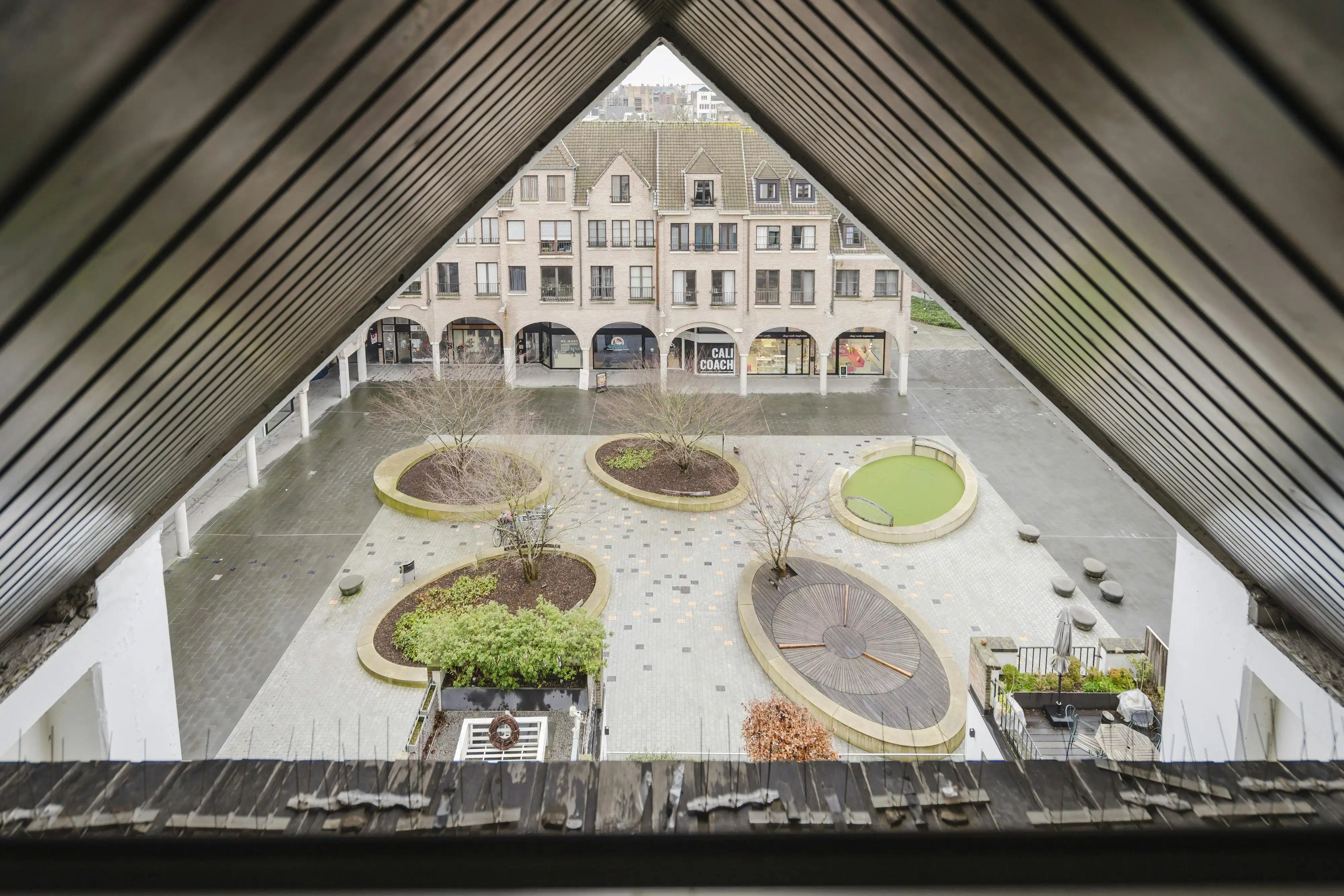 Eén-slaapkamerappartement te koop in hartje Kortrijk! foto 16