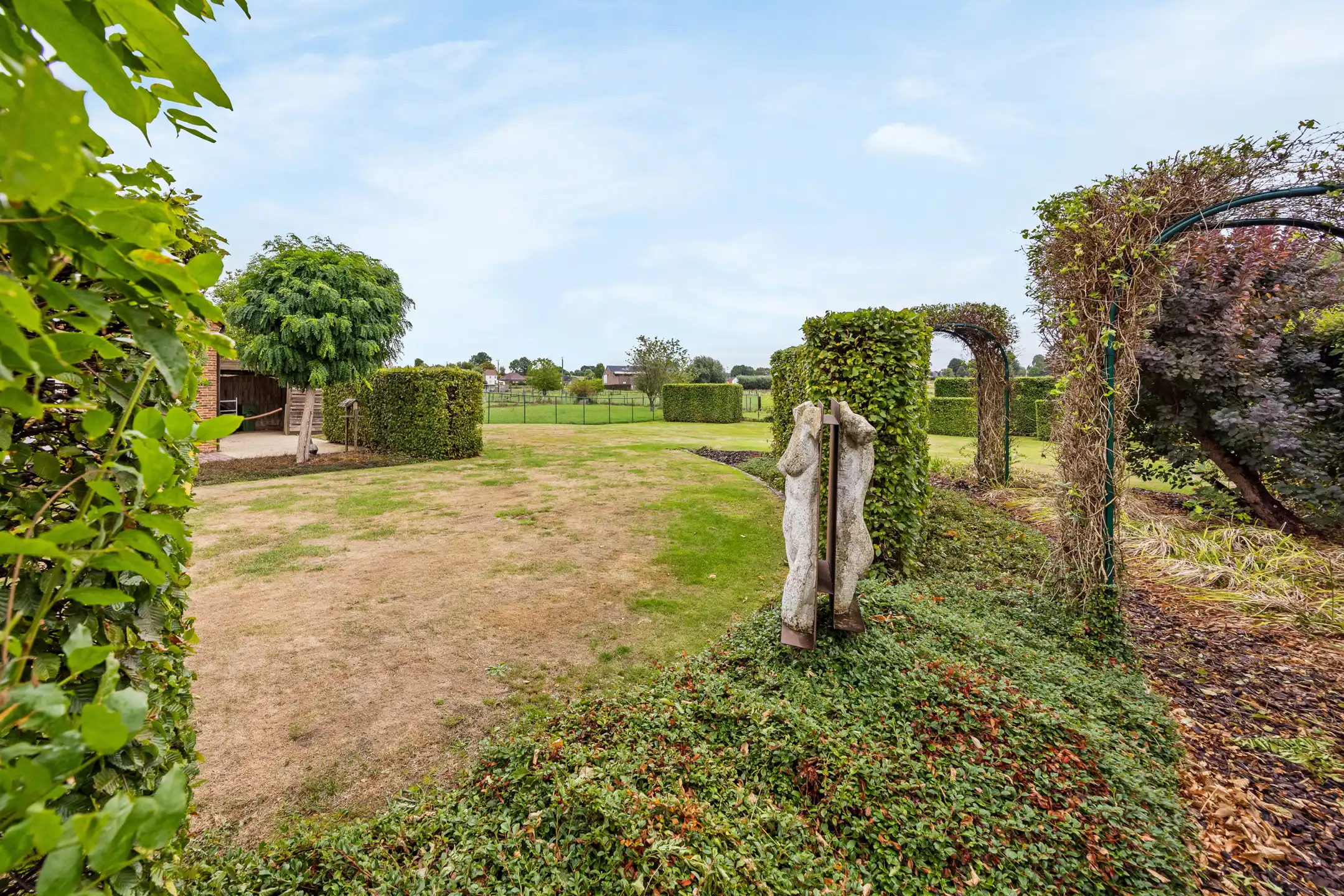 Exclusieve villa met zonnige tuin in Mal foto 41