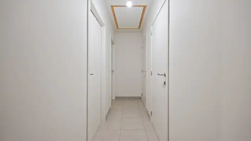 Ruim 3 slaapkamer appartement van 130m² met terras 14m² op zuid-oosten foto 14