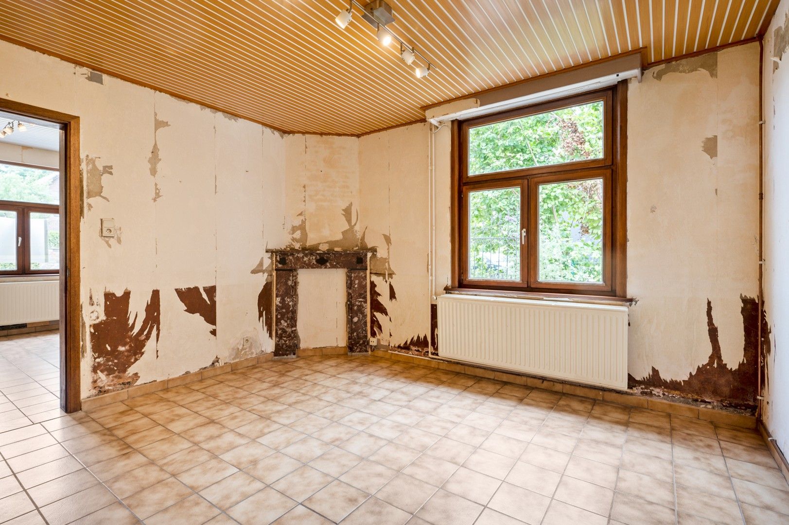 Te renoveren woning met tuin en garage in Wolfsdonk! foto 7