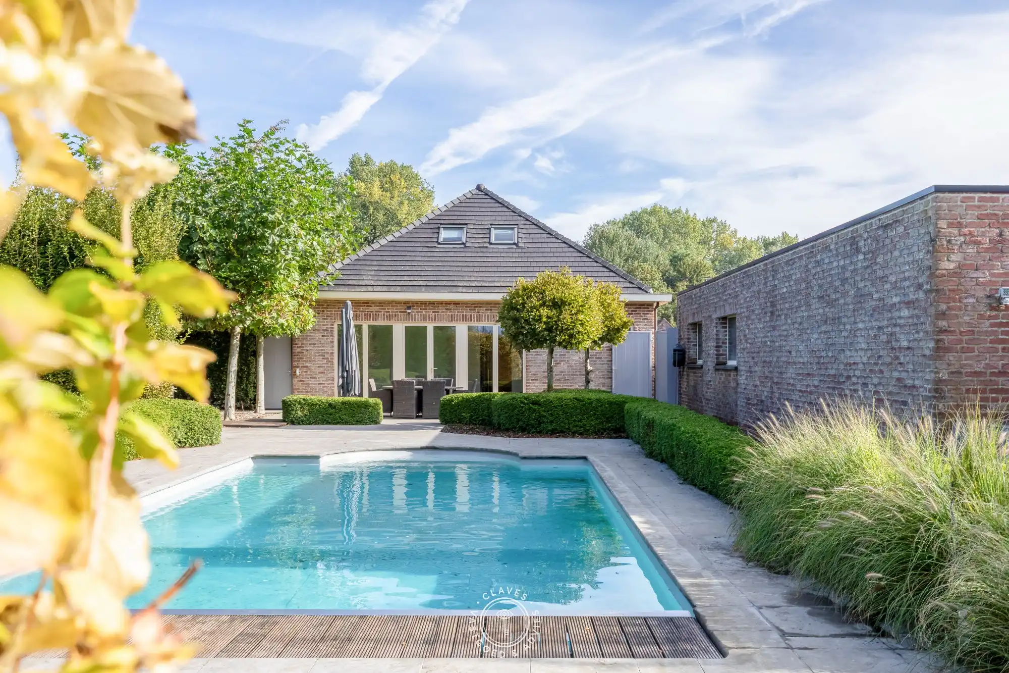 Stijlvol en kwalitatief wonen met een mooie tuin en uitzonderlijk ruime garage in Temse foto 7