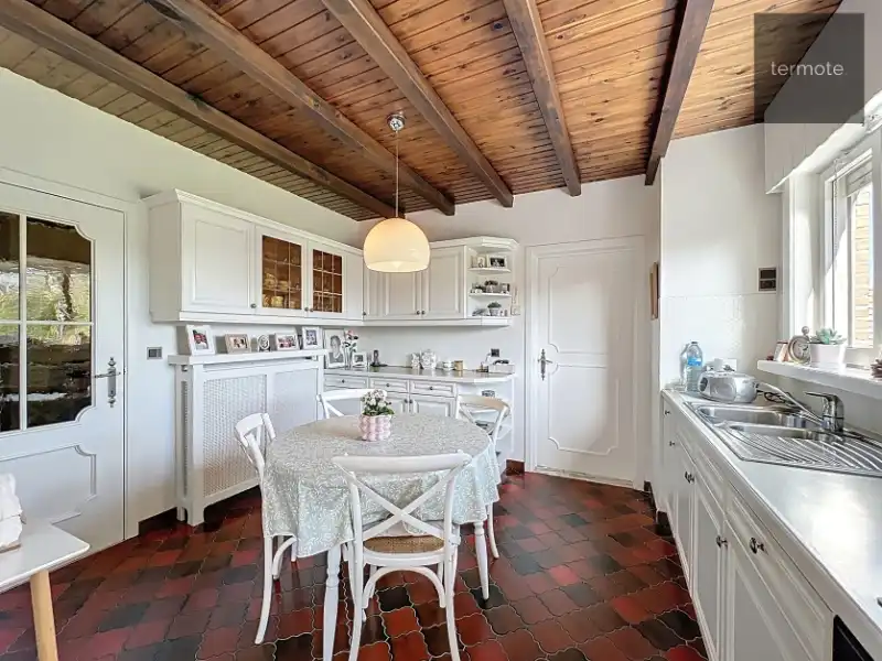 Halfopen woning foto 11