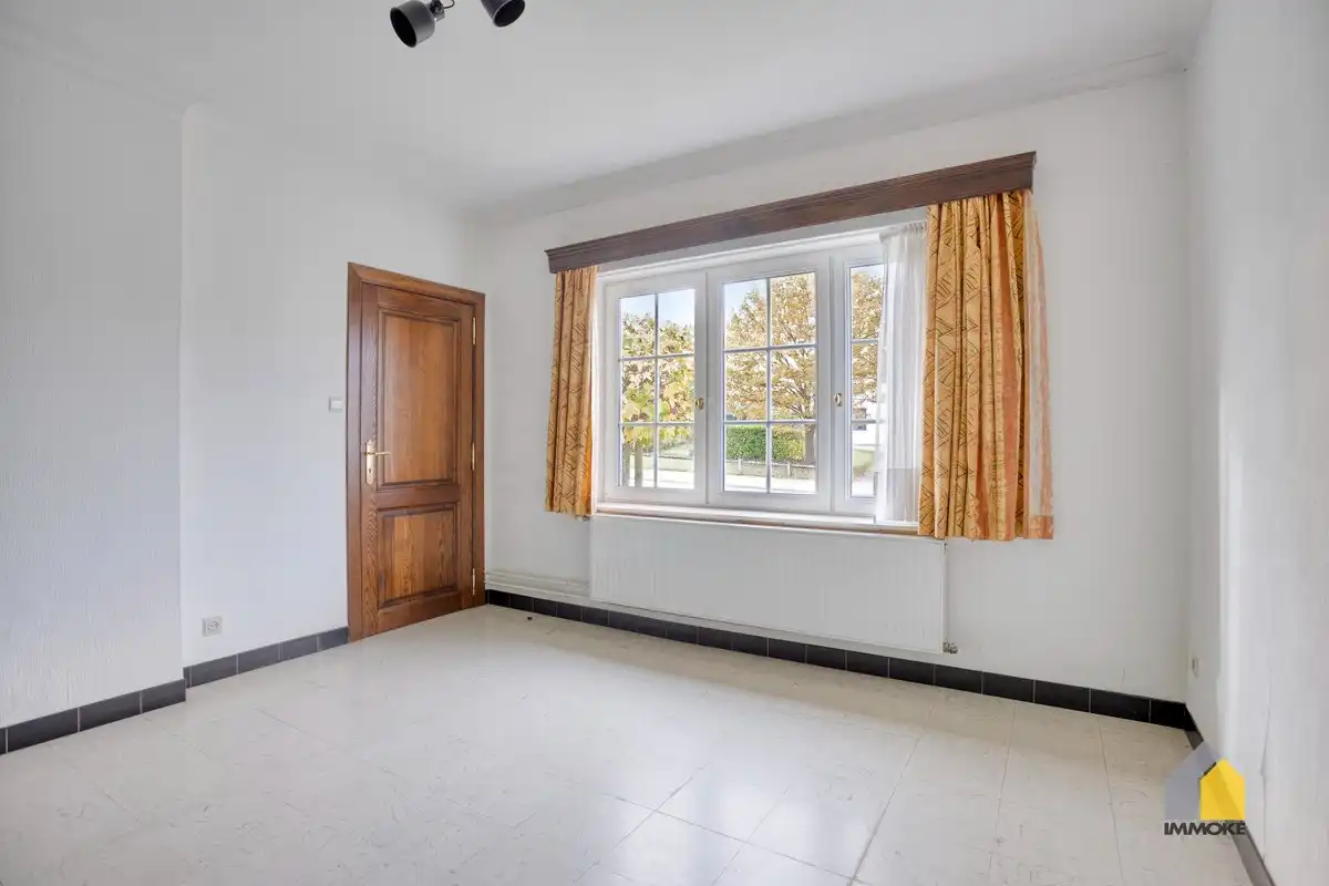 Vrijstaande, statige woning op 7 a 82 ca met 3 slpk en mooie tuin. foto 12