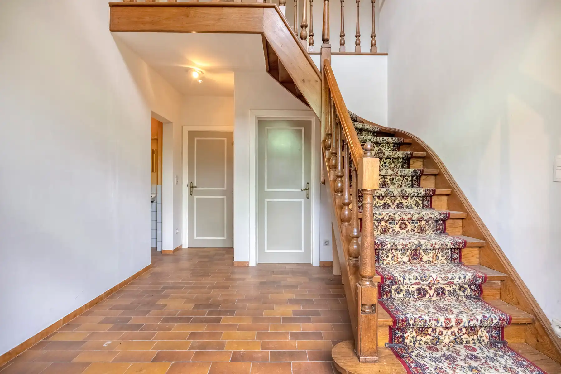 Charmante Villa op ruim perceel foto 3